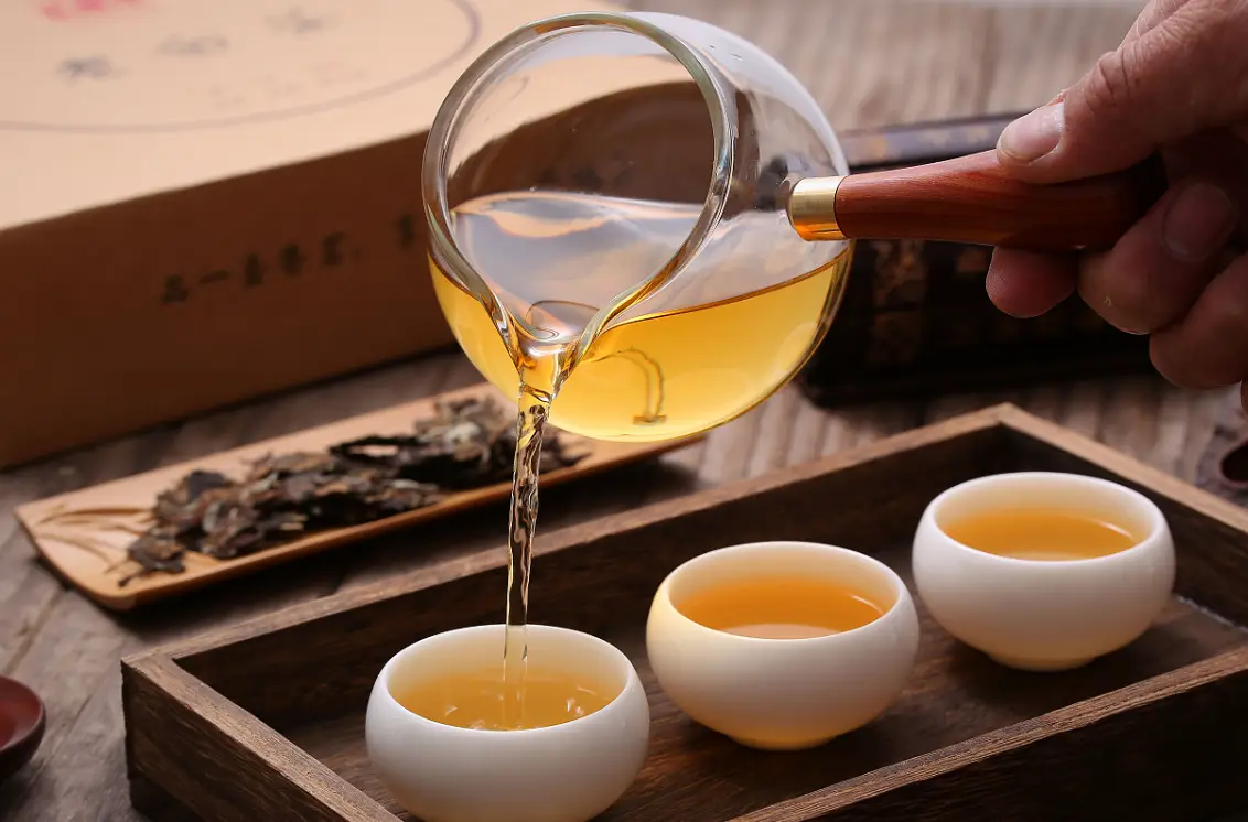 杜仲茶冲泡过程示意图